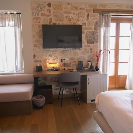 Μikri Arktos Boutique Hotel ดีมิตซานา ภายนอก รูปภาพ