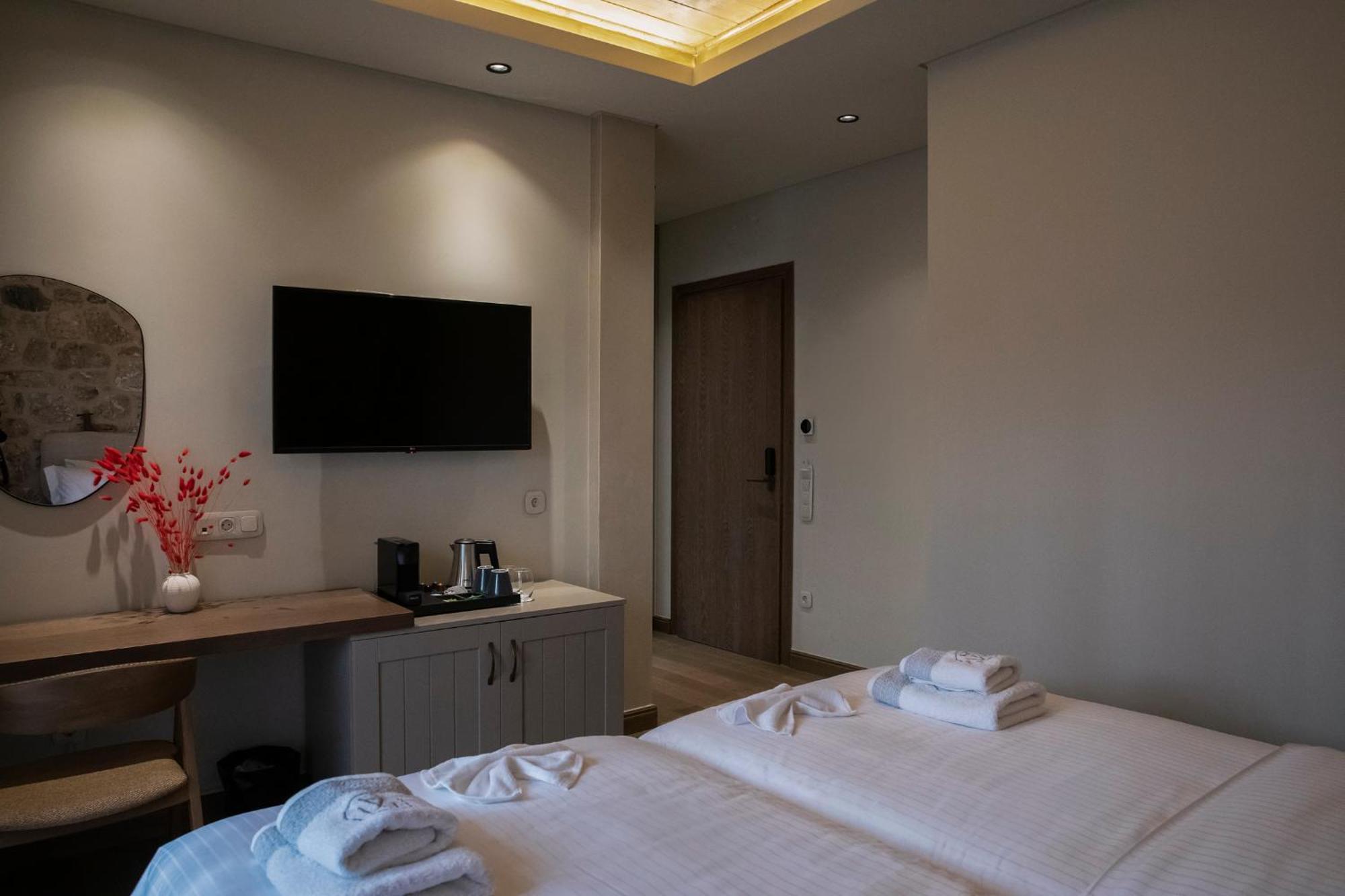 Μikri Arktos Boutique Hotel ดีมิตซานา ภายนอก รูปภาพ
