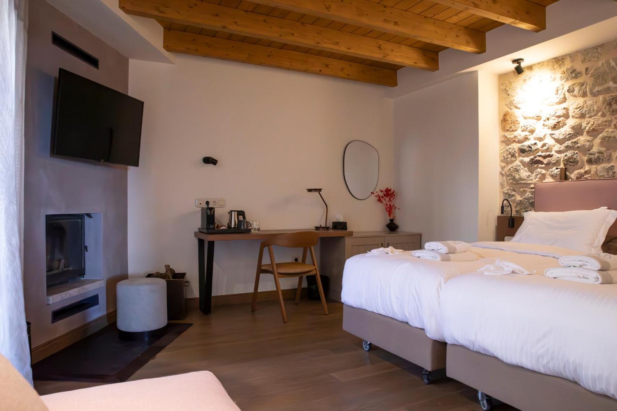 Μikri Arktos Boutique Hotel ดีมิตซานา ภายนอก รูปภาพ